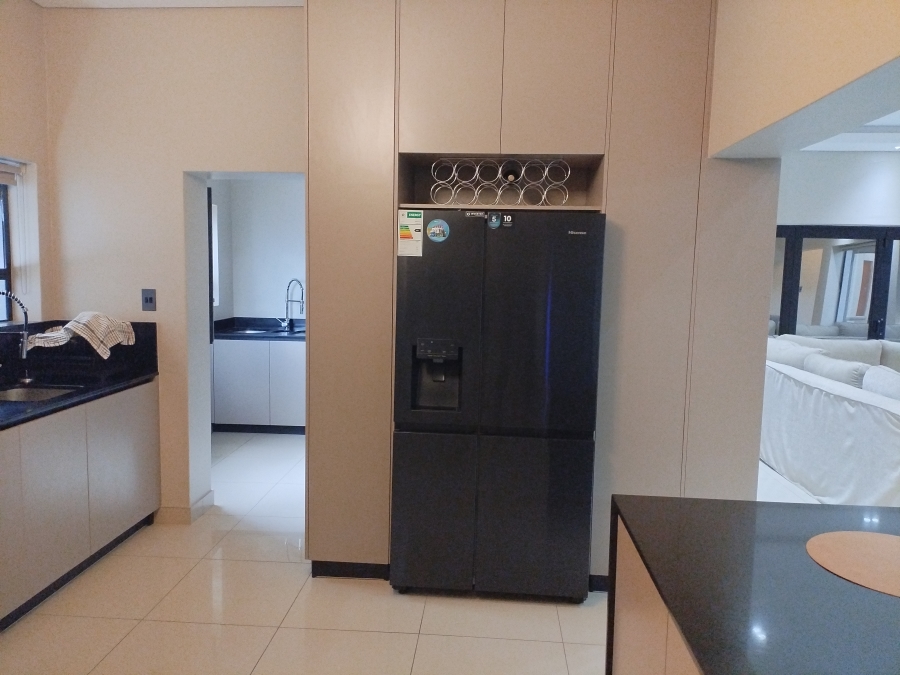 5 Bedroom Property for Sale in Tafelzicht Western Cape